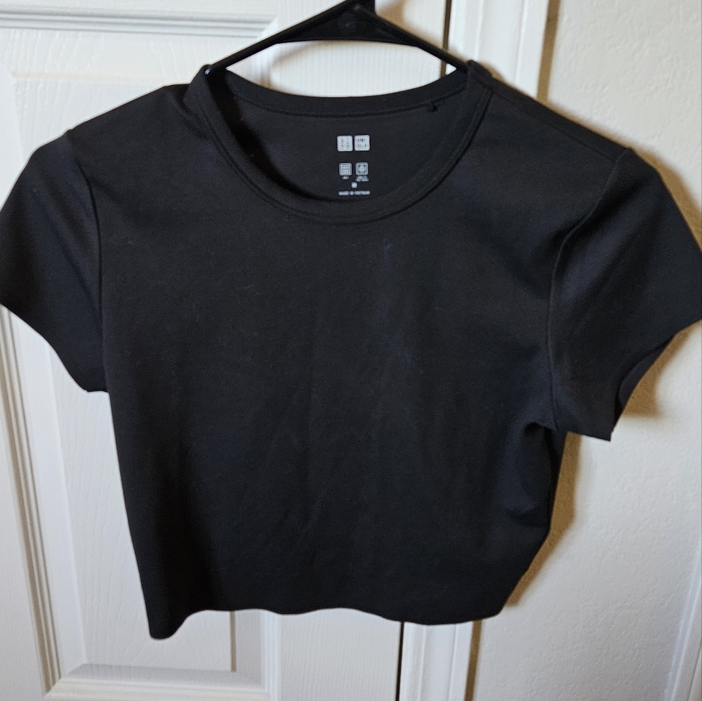 Uniqlo Airism Black Crop Top S/M